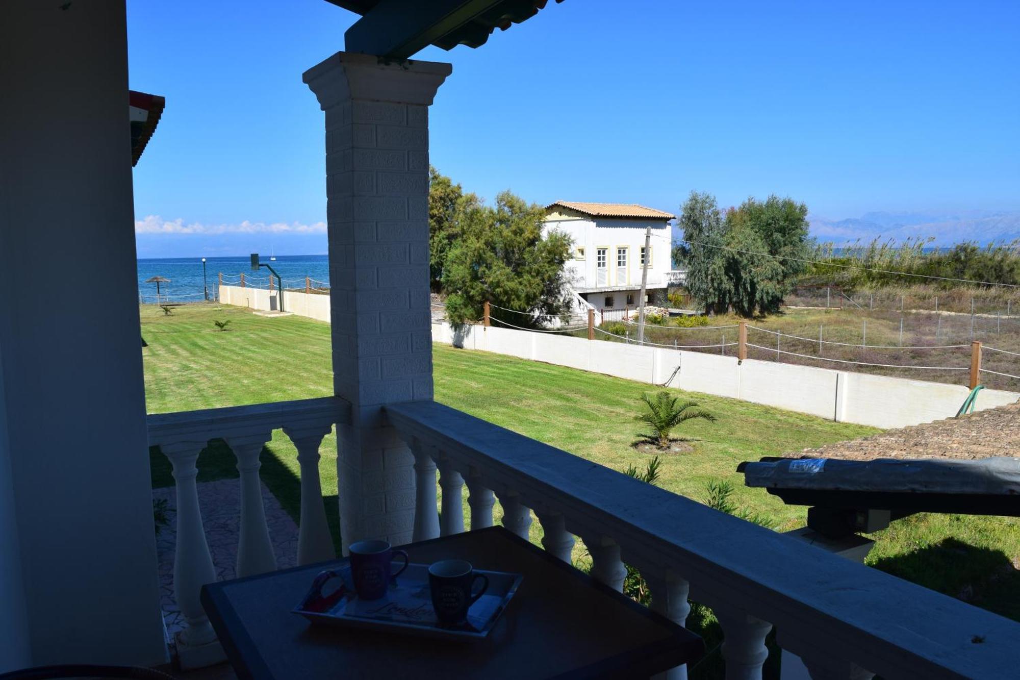 S&C Kosmos Beach Resort Roda  Zewnętrze zdjęcie