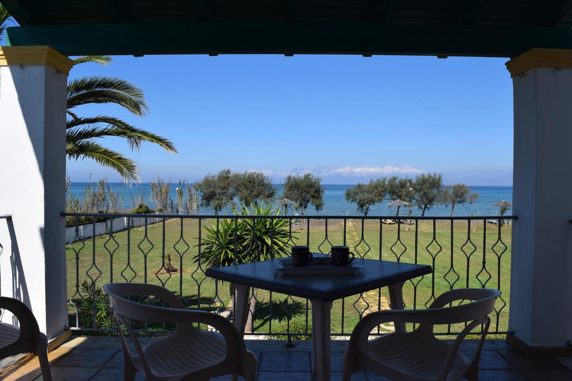 S&C Kosmos Beach Resort Roda  Zewnętrze zdjęcie