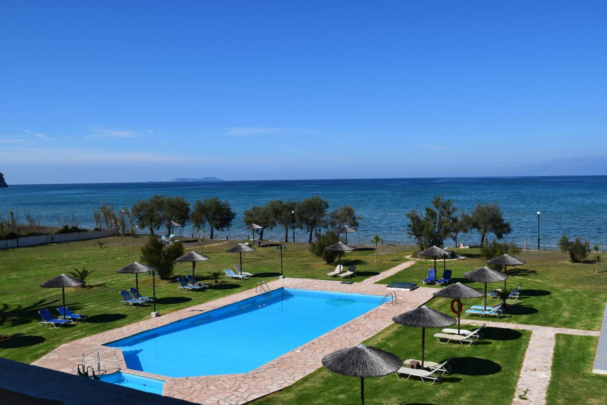 S&C Kosmos Beach Resort Roda  Zewnętrze zdjęcie
